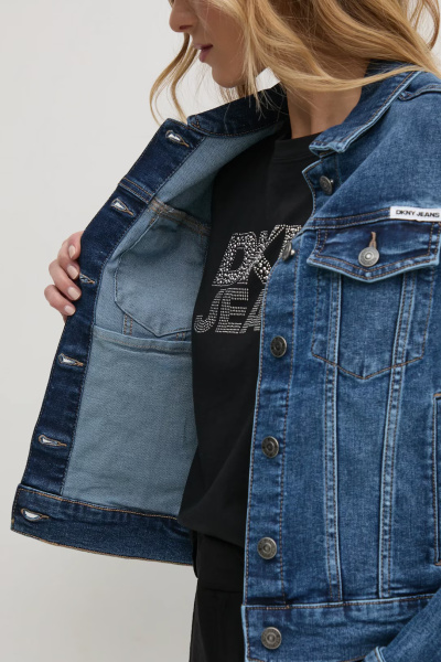 Джинсовая куртка DKNY