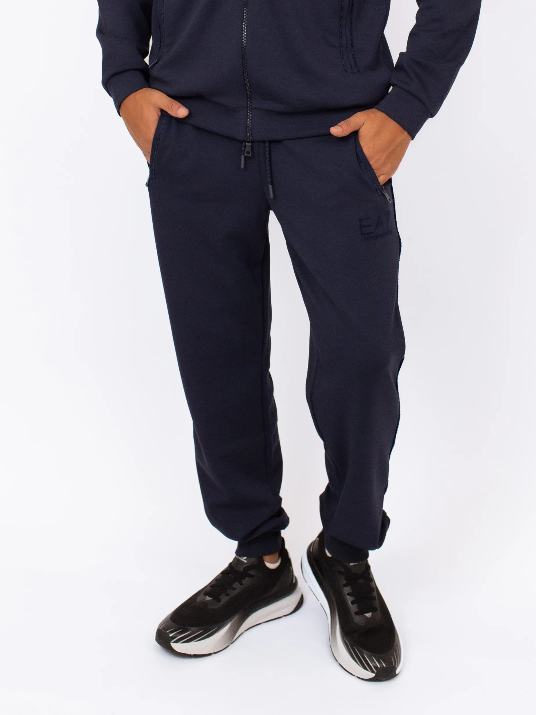 Спортивные брюки Спортивные брюки