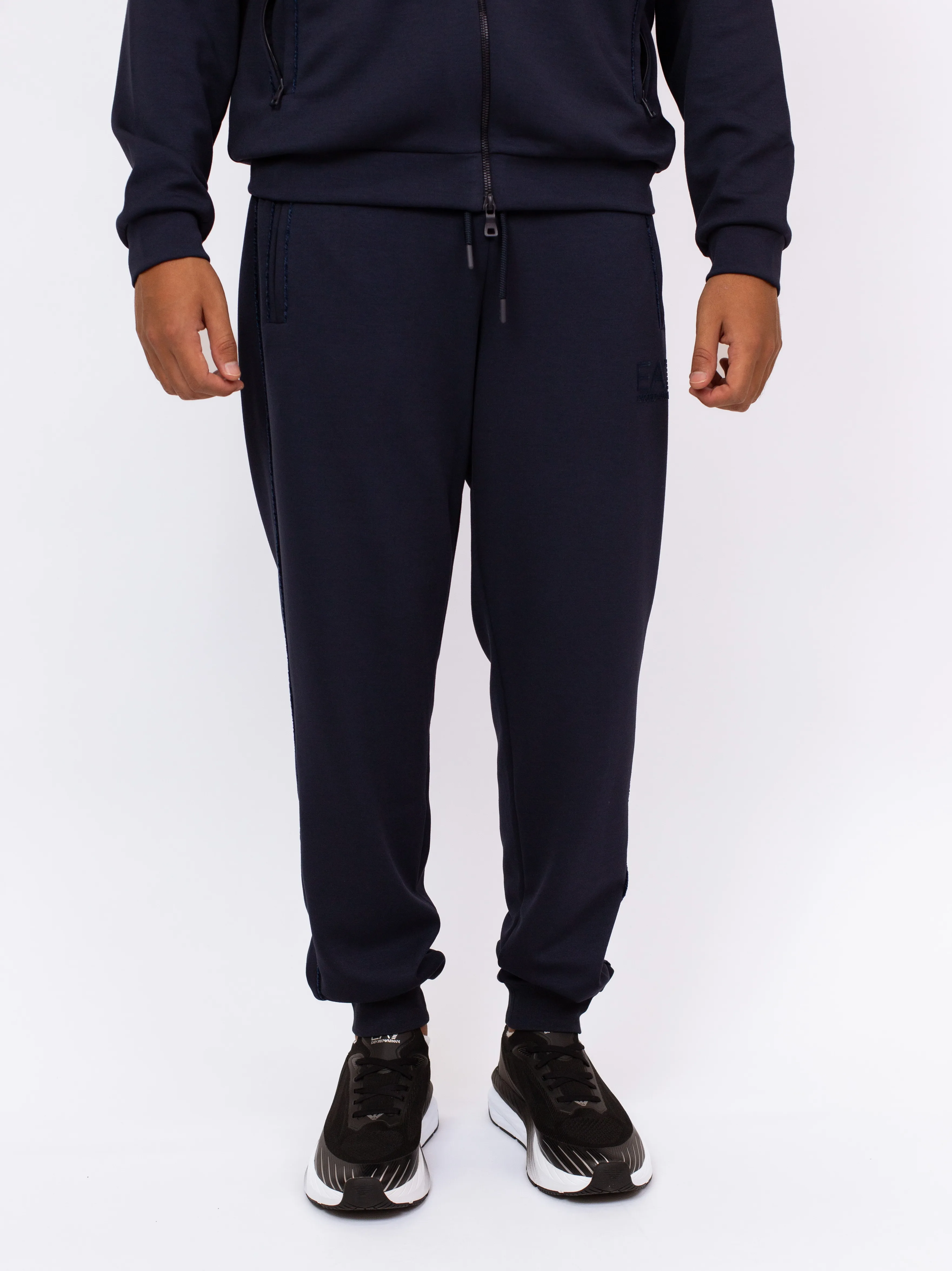 Спортивные брюки