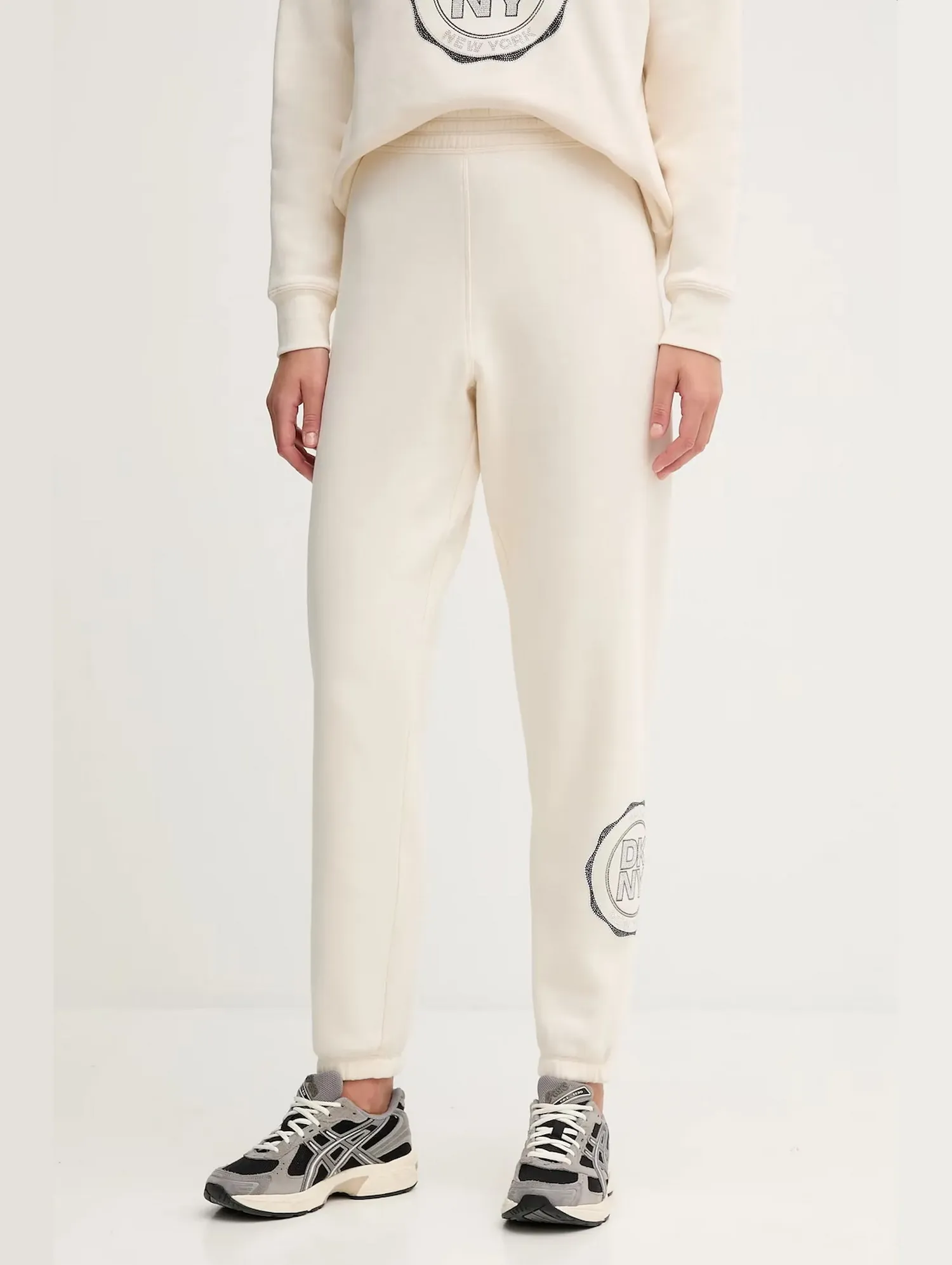 Спортивные брюки