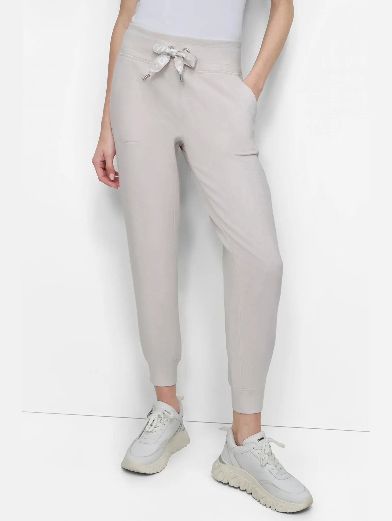 Спортивные брюки